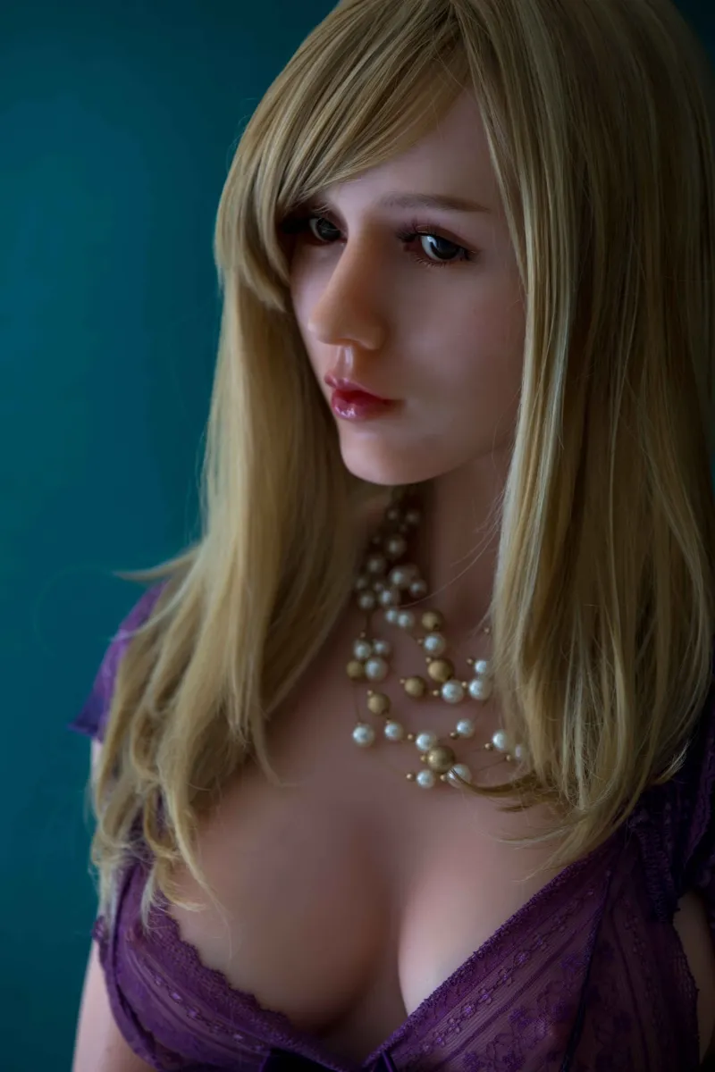 Secretary Blonde E-Cup Real Doll Photos 170cm (5.58ft) Charming European Sex Dolls Pictures
