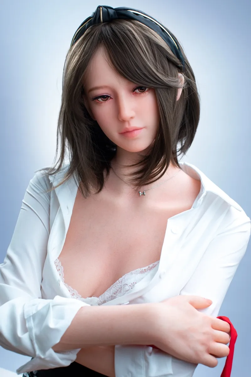 Carina 163cm Sexy B-cup Small Breasts Japanese Real Doll Pics Platinum Silicone XYcolo Sex Doll Images for Male