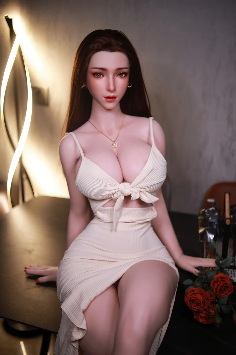 Molly Make Sex Doll
