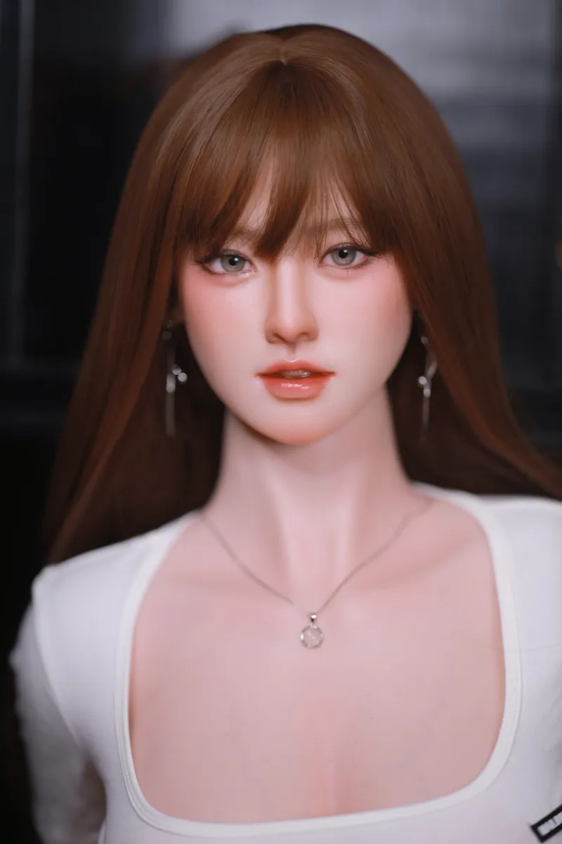 Azari's Picture Beautiful JY Silicone D Cup 168cm(5.51ft) Love doll Photos