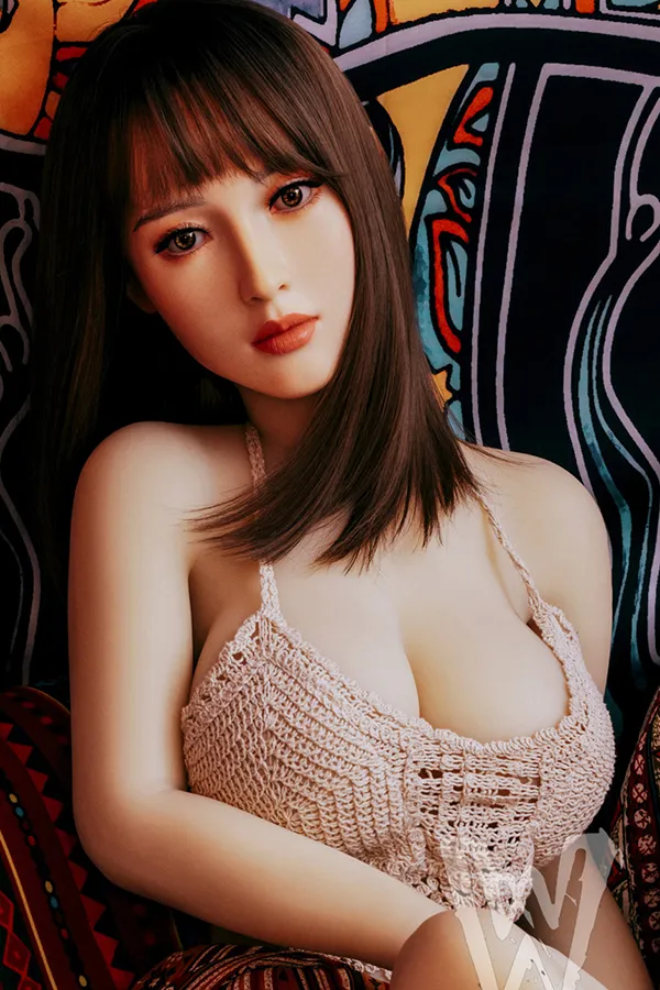 Super realistic Chinese sex doll