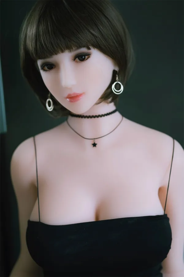 Realistic Female Sex Doll