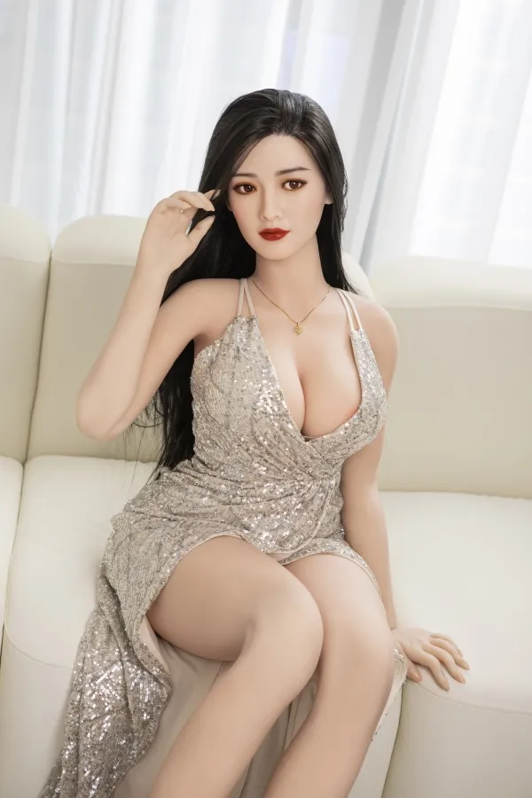 163cm Having Sex With A Doll
