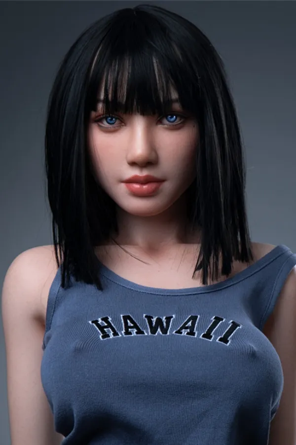 Attractive Female Love Doll