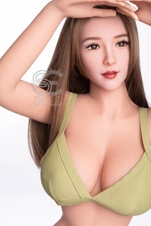 Sexy European Sex Doll Lulu